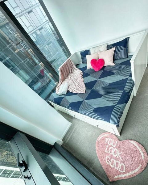 AUS 3415 - 2BR Luxurious Suite FREE PARKING Near Yarra River And Crown - eAccommodation 2