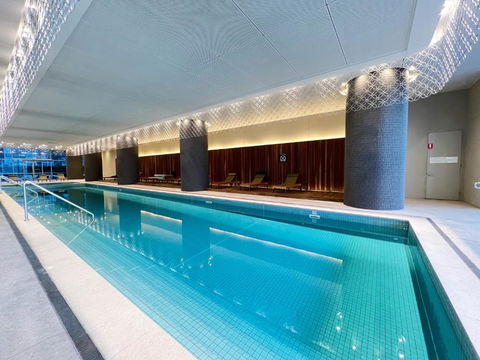 Astonishing Southbank Pearl Tower Residences Near Crown Casino - eAccommodation 2