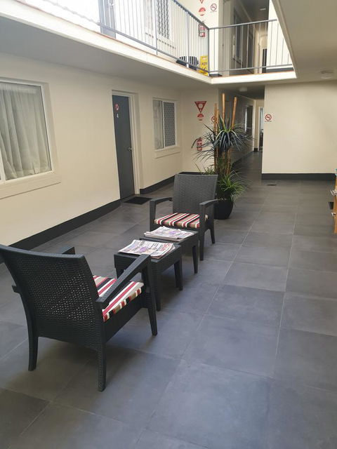 Southport Motel & Apartments - eAccommodation 7