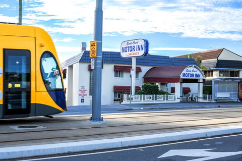 Southport Motel & Apartments - eAccommodation 1