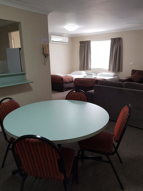 Southport Motel & Apartments - eAccommodation 10