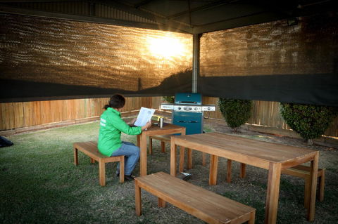 Emerald Park Motel - eAccommodation 9