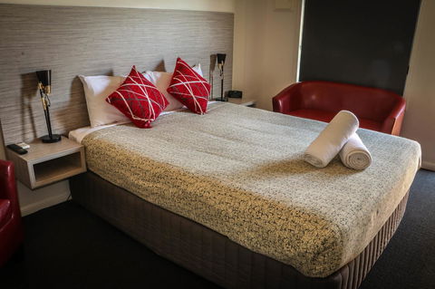 Emerald Park Motel - eAccommodation 7
