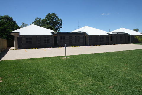 Emerald Park Motel - eAccommodation 13