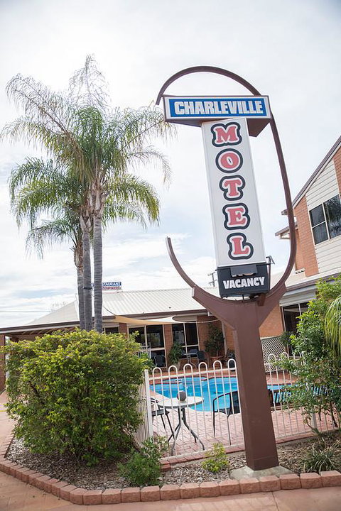 Charleville Motel - eAccommodation 2