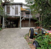 Five Bimba Tractor House - eAccommodation