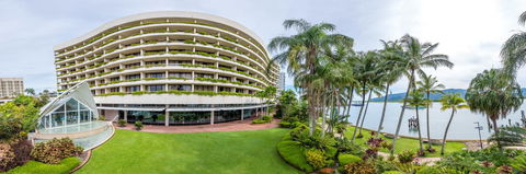Hilton Cairns - eAccommodation 18