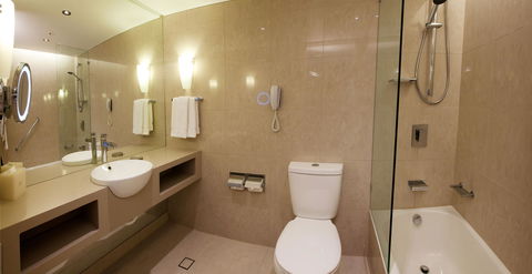 Hilton Cairns - eAccommodation 28