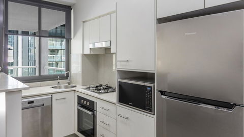 Apartments @ 212 Margaret - eAccommodation 9