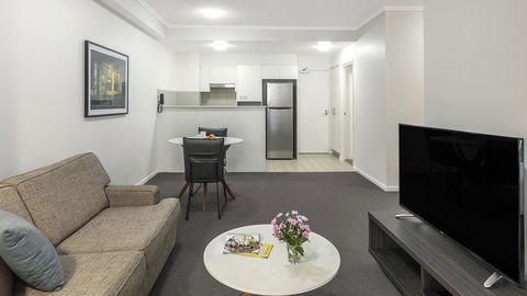 Apartments @ 212 Margaret - eAccommodation 8