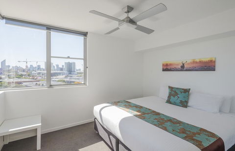 Eastwood Apartments - eAccommodation 14