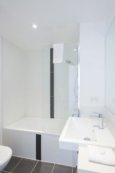 Eastwood Apartments - eAccommodation 13