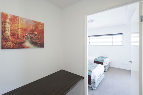 Eastwood Apartments - eAccommodation 27