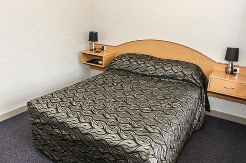 Salisbury Hotel Motel - eAccommodation 22