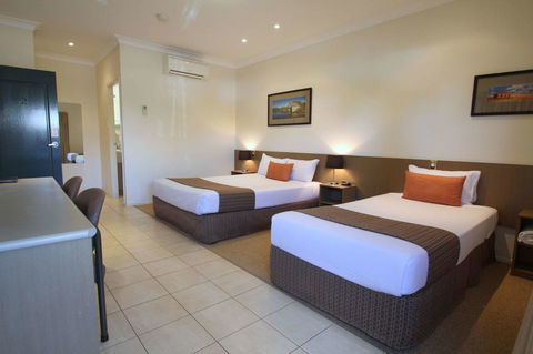 Midlander Motor Inn - eAccommodation 23