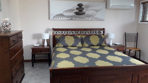 Private Apartment With Scenic Gardens - eAccommodation 4