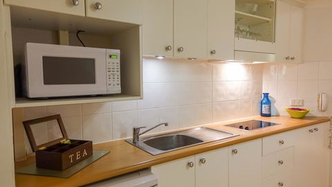 Martinique On Macrossan - eAccommodation 5