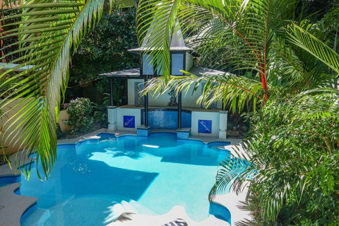 Martinique On Macrossan - eAccommodation 10