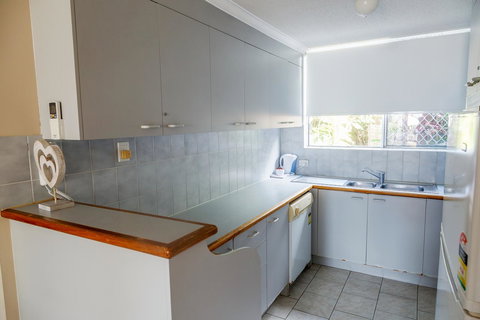 Crystal Beachfront Apartments - eAccommodation 14