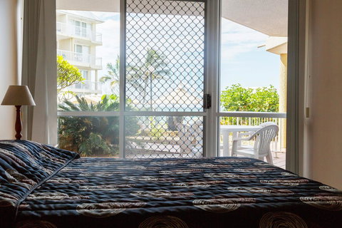 Crystal Beachfront Apartments - eAccommodation 40