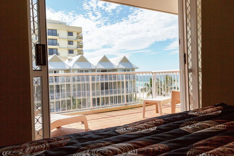 Crystal Beachfront Apartments - eAccommodation 44