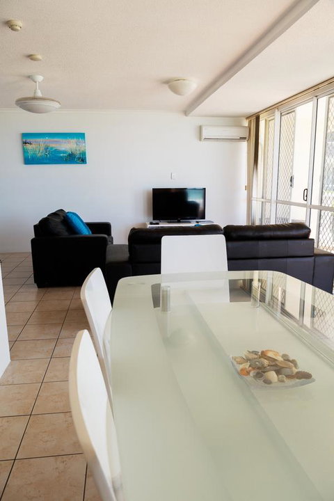 Crystal Beachfront Apartments - eAccommodation 6