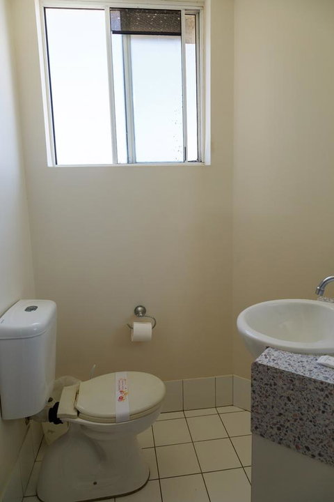 Crystal Beachfront Apartments - eAccommodation 24