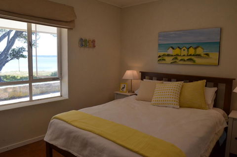 Ratcliff Cottage - eAccommodation 15