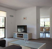 Close to Surf Beach Surf Club Hotel and Shops - Boyd St Woorim - eAccommodation