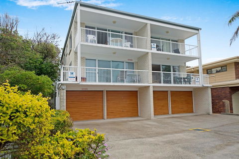 LISTEN TO THE SURF From Rickman Pde, Woorim - eAccommodation 17