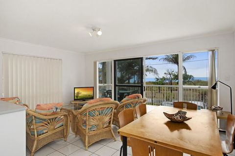 LISTEN TO THE SURF From Rickman Pde, Woorim - eAccommodation 13