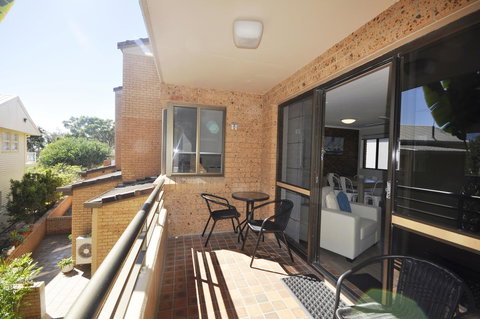 Crystal Waters On The Beach - eAccommodation 9