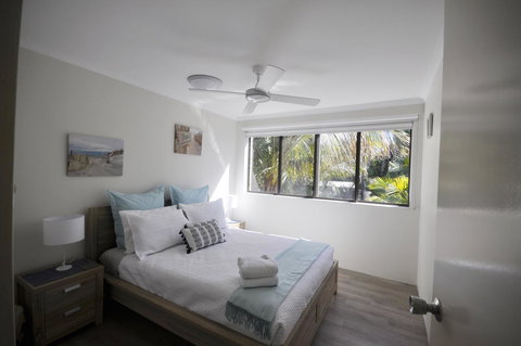 Crystal Waters On The Beach - eAccommodation 4