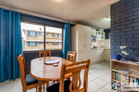 Air Conditioned Unit Stones Throw To The Waterfront. - eAccommodation 12