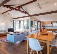 Laguna House - eAccommodation