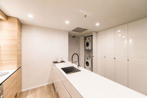 Highgate CBD Apartment - eAccommodation 4