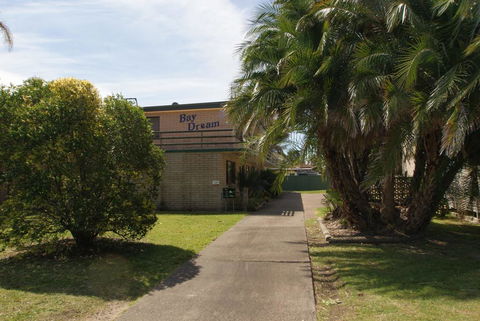 'Bay Dream' Upstairs Unit Three - eAccommodation 0