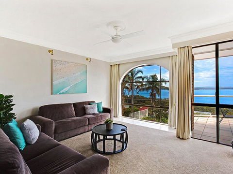 'The Bay', 25 Wallawa Rd - Huge Home With Aircon, Spectacular Views & Chromecast - eAccommodation 2