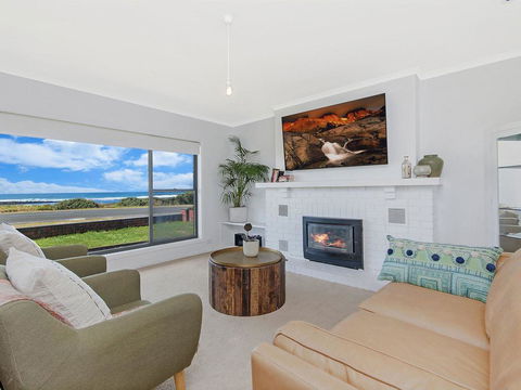 10 OCEAN DRIVE - eAccommodation 0