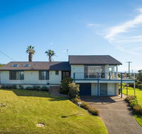 106 Ocean Parade Dalmeny - eAccommodation