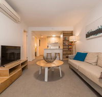 2 Bedroom Apartment Seconds From Valley - eAccommodation