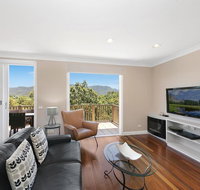 2 Bedroom Villa  Oaks Cypress Lakes Resort - eAccommodation