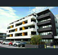 2 beds 2baths apt walking to Monash Uni and near GLen or Chadstone - eAccommodation