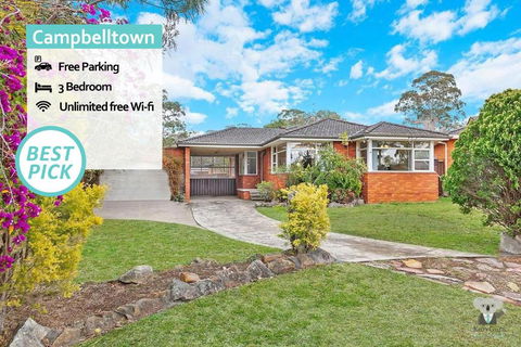 CAMPBELLTOWN HOLIDAY HOME 3 BED + FREE PARKING NCA039 - eAccommodation 0
