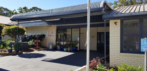 CATALINA Lake-front RETREAT - eAccommodation 0