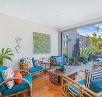 Clovelly Beach Resort Style Escape - New Listing - eAccommodation