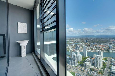 D-Ocean Retreat Modern 3-Bedroom Apartment - eAccommodation 2