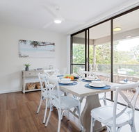 3 'Bangalee' 41 Soldiers Point Rd - Fantastic Waterfront Unit with Pool WIFI  Chromecast - eAccommodation