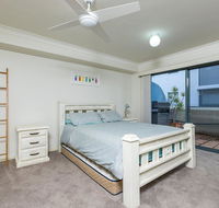 3 'Peninsula Waters' 2-4 Soldiers Point Rd - Beautiful Air Conditioned Unit with Pool Lift  WIFI - eAccommodation