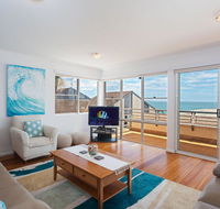 3 'The Clippers' 131 Soldiers Point Road - fabulous waterfront unit - eAccommodation